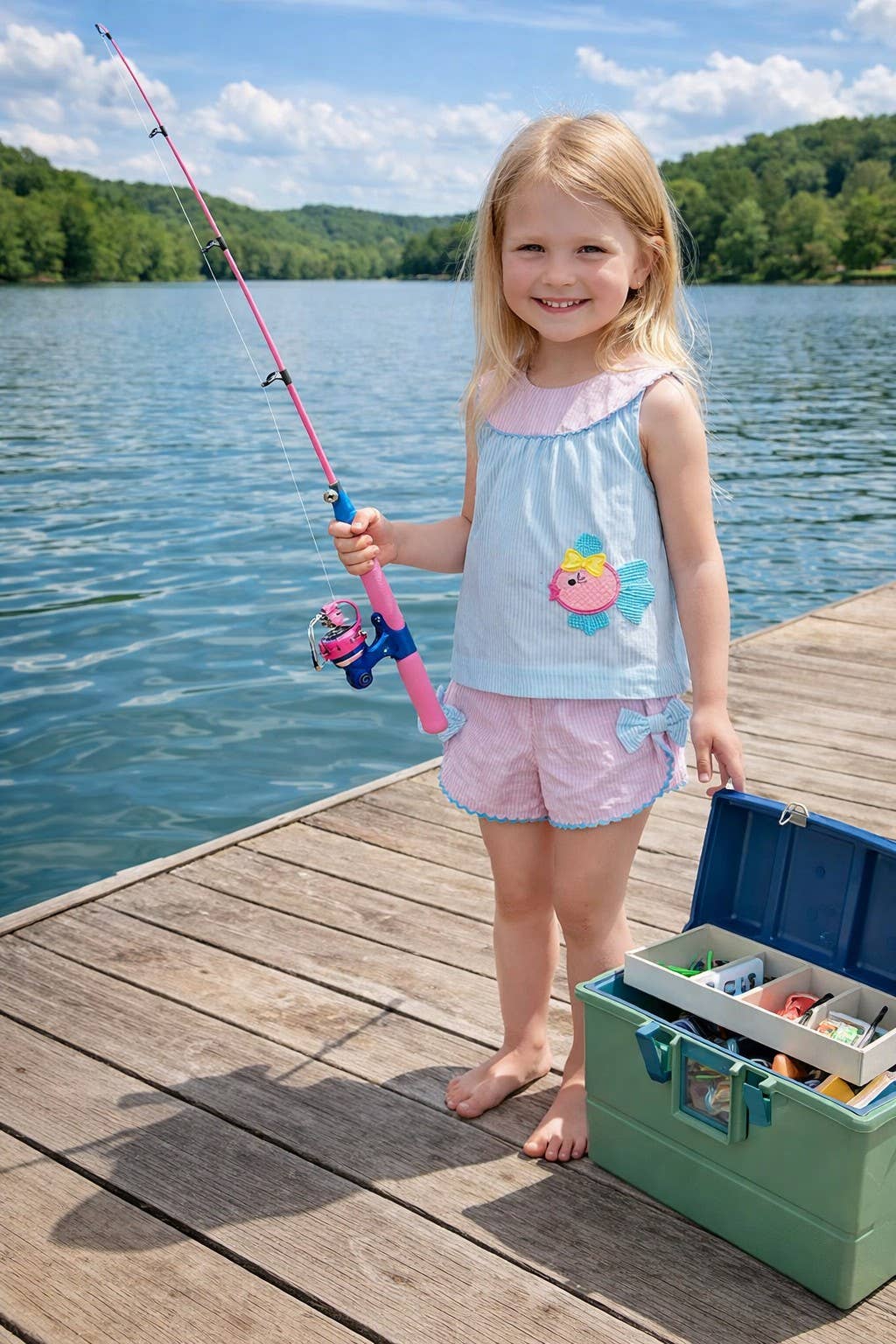 Girl's Pink and Blue "Fish" Applique Short Set